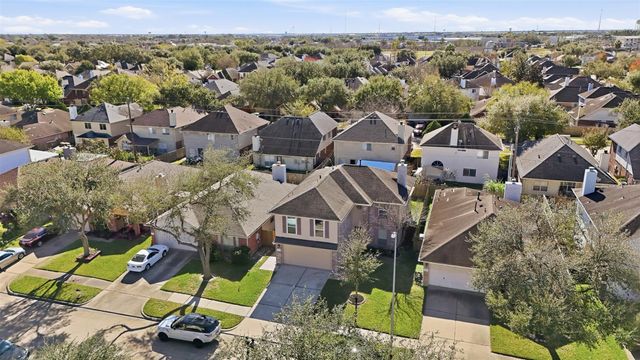 8927 Aspen Place Drive, Houston, TX 77071