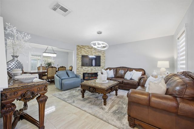 8927 Aspen Place Drive, Houston, TX 77071