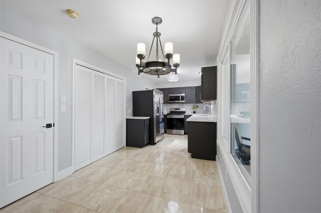 8927 Aspen Place Drive, Houston, TX 77071