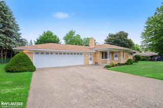 4455 Montgomery Road, Shelby Twp, MI 48316