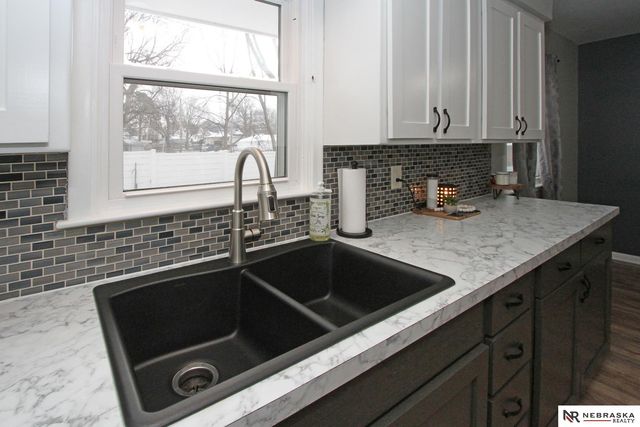 1900 N 64th Street, Lincoln, NE 68505