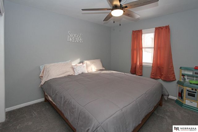 1900 N 64th Street, Lincoln, NE 68505