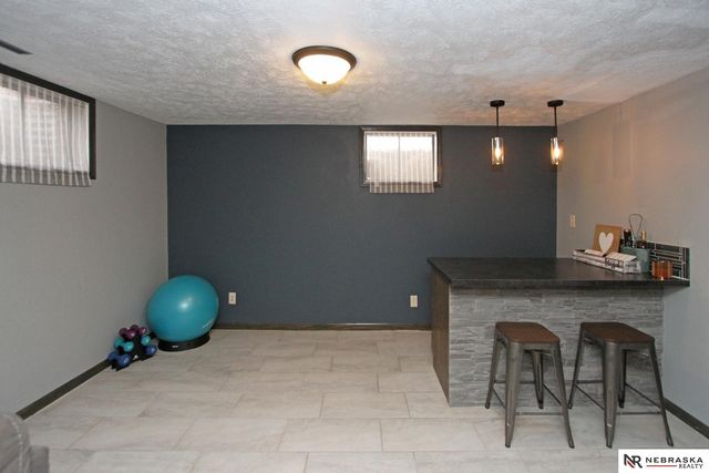 1900 N 64th Street, Lincoln, NE 68505