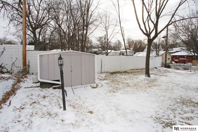 1900 N 64th Street, Lincoln, NE 68505