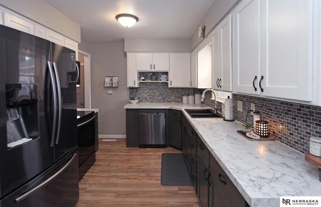 1900 N 64th Street, Lincoln, NE 68505