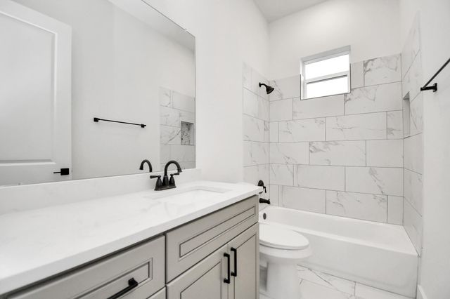 4352 Avron Drive, Stafford, TX 77477