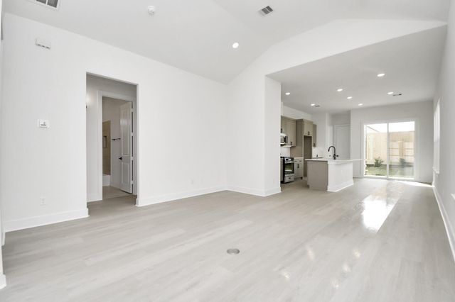4352 Avron Drive, Stafford, TX 77477