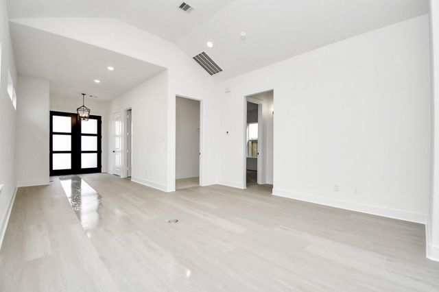 4352 Avron Drive, Stafford, TX 77477