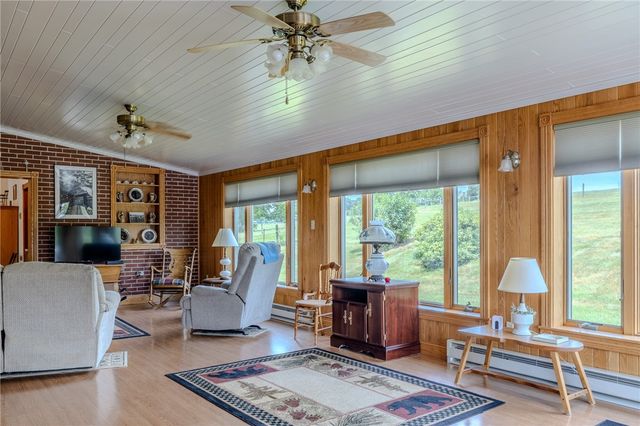 440 OWL HOLLOW RD, Ligonier Twp, PA 15658