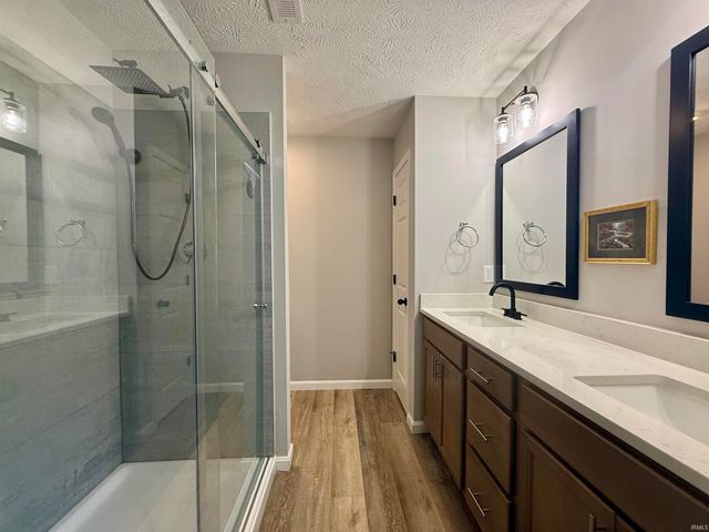 5533 Hillside Trail, Newburgh, IN 47630