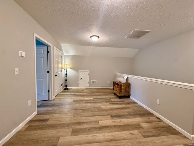 5533 Hillside Trail, Newburgh, IN 47630