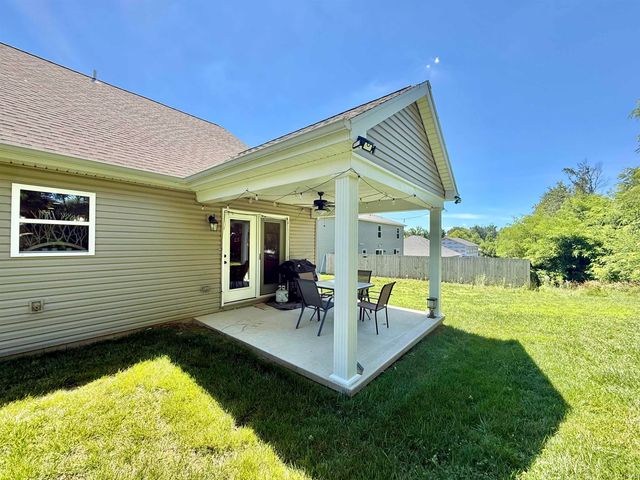 5533 Hillside Trail, Newburgh, IN 47630