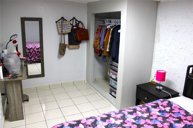 2102 SW 106th Ct, Miami, FL 33165