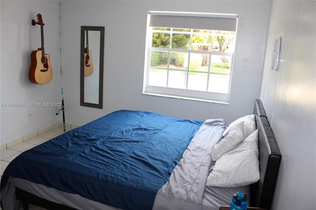 2102 SW 106th Ct, Miami, FL 33165