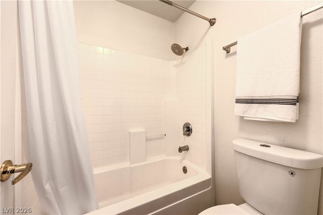 5330 Portavilla Court 203, Las Vegas, NV 89122