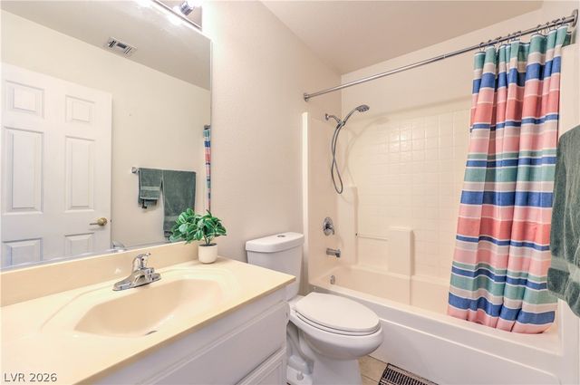 5330 Portavilla Court 203, Las Vegas, NV 89122