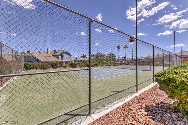 5330 Portavilla Court 203, Las Vegas, NV 89122