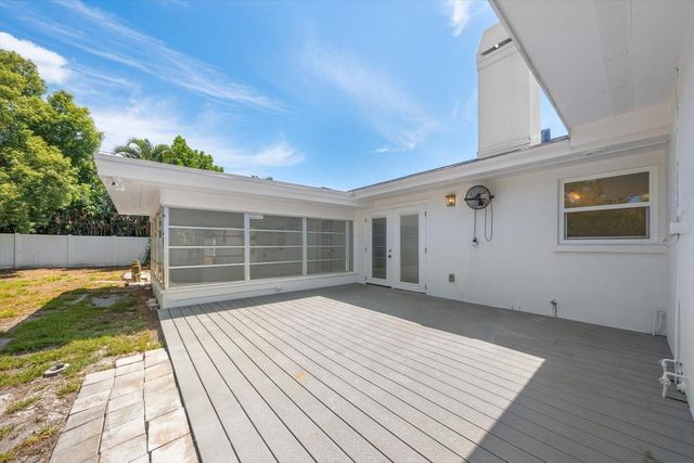 122 PALMETTO LANE, Largo, FL 33770