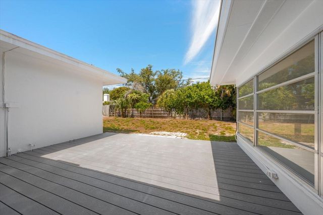 122 PALMETTO LANE, Largo, FL 33770
