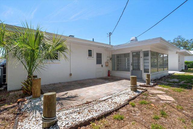 122 PALMETTO LANE, Largo, FL 33770