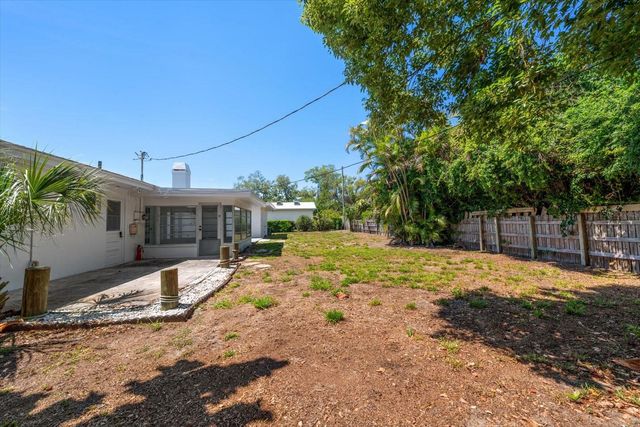 122 PALMETTO LANE, Largo, FL 33770