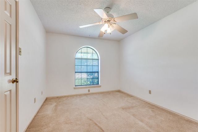 3913 Timberidge Drive, Irving, TX 75038