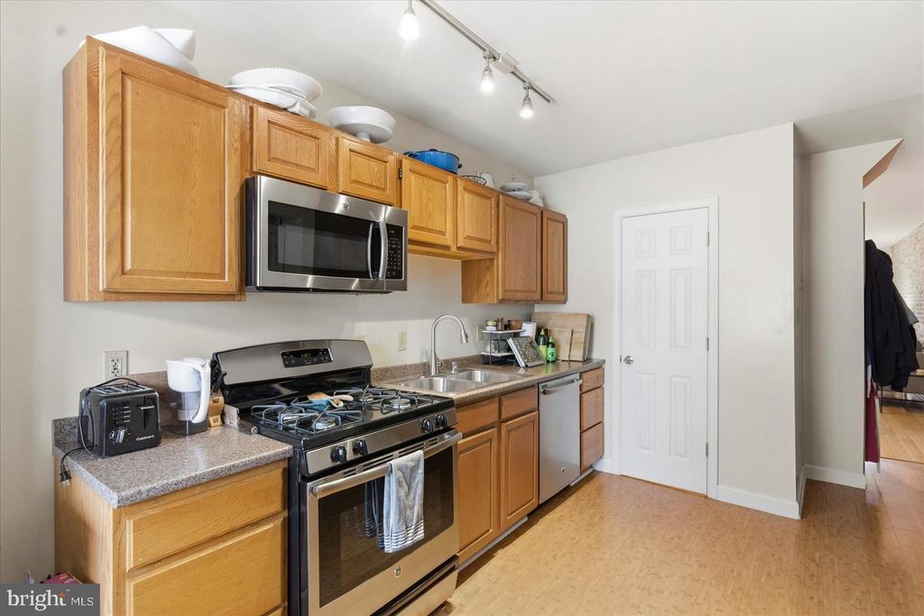 Image 10 of property listing at 1408 WEBSTER ST, Baltimore, MD 21230
