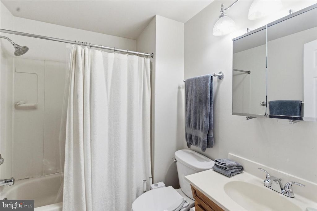 Image 21 of property listing at 1408 WEBSTER ST, Baltimore, MD 21230