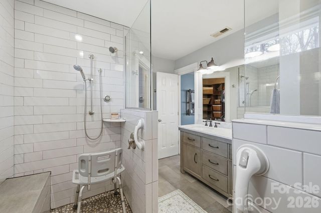 242 Windsor Forest Circle, Fletcher, NC 28732