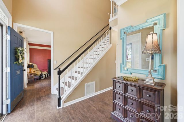 242 Windsor Forest Circle, Fletcher, NC 28732