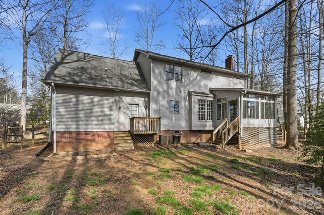 242 Windsor Forest Circle, Fletcher, NC 28732