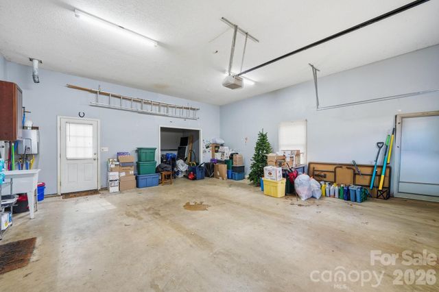 242 Windsor Forest Circle, Fletcher, NC 28732