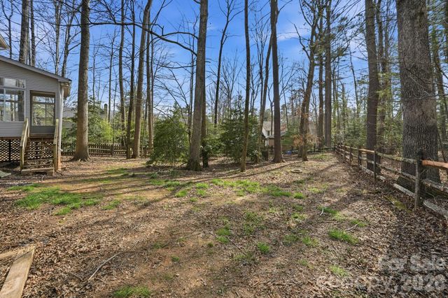 242 Windsor Forest Circle, Fletcher, NC 28732