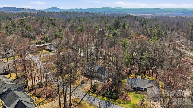 242 Windsor Forest Circle, Fletcher, NC 28732