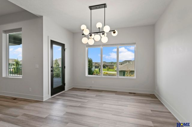 901 N 105th Street, Lincoln, NE 68527