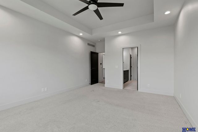 901 N 105th Street, Lincoln, NE 68527