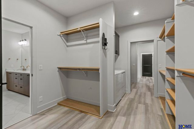 901 N 105th Street, Lincoln, NE 68527