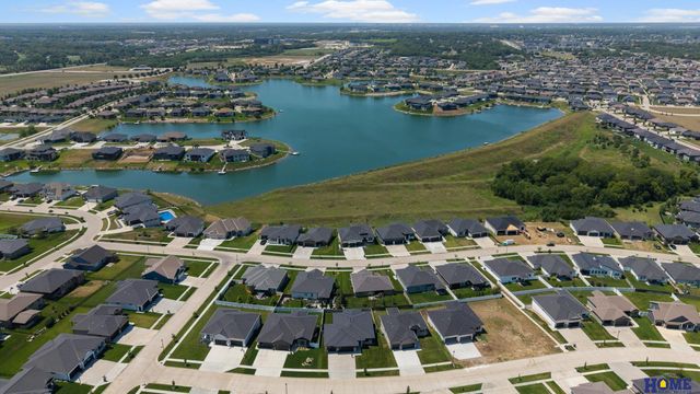 901 N 105th Street, Lincoln, NE 68527