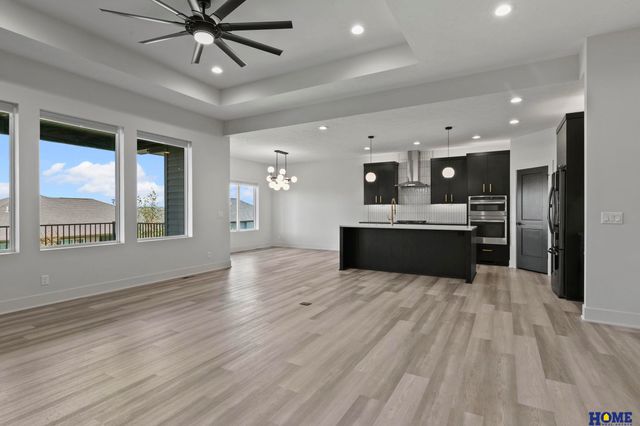 901 N 105th Street, Lincoln, NE 68527