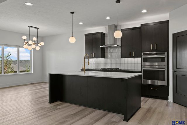 901 N 105th Street, Lincoln, NE 68527