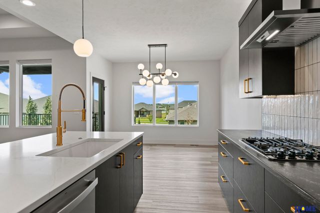 901 N 105th Street, Lincoln, NE 68527