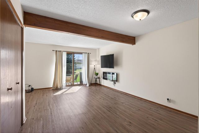 2841 67th Lane N, Brooklyn Center, MN 55430