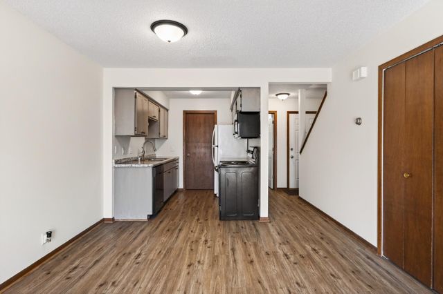 2841 67th Lane N, Brooklyn Center, MN 55430