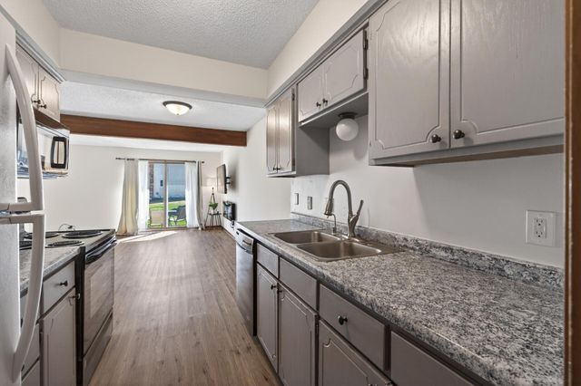 2841 67th Lane N, Brooklyn Center, MN 55430