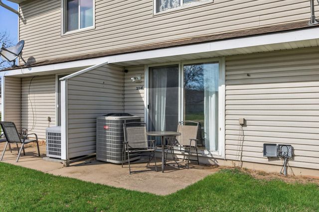 2841 67th Lane N, Brooklyn Center, MN 55430