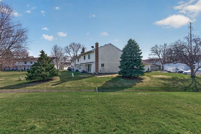 2841 67th Lane N, Brooklyn Center, MN 55430