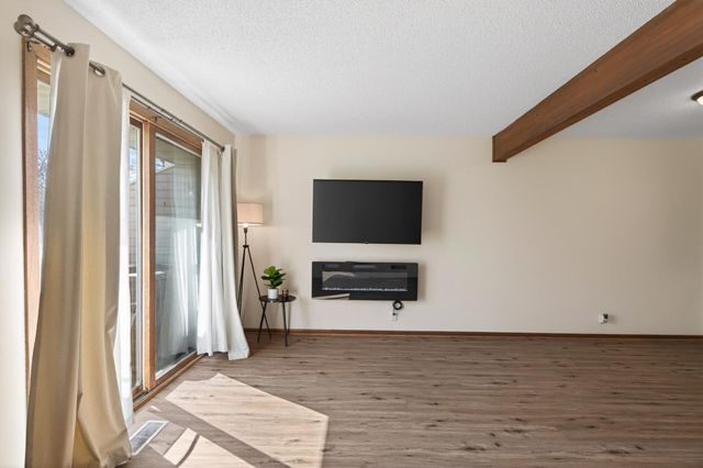 2841 67th Lane N, Brooklyn Center, MN 55430