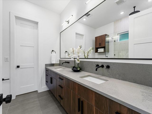 8324 Williamsdell Street, Houston, TX 77088