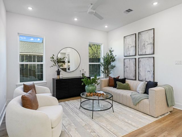 8324 Williamsdell Street, Houston, TX 77088