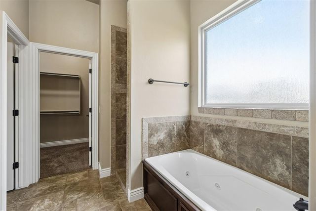 18856 Pagoda Court, Edmond, OK 73012